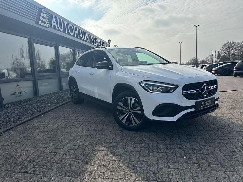 Weiß Gebraucht 2021 Mercedes GLA250 SUV | 29.990 € (Superpreis) - Bild 1/4