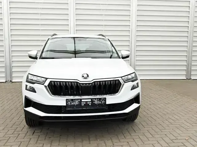 Gebraucht Skoda Karoq Selection 150 PS (110 kW) 2023 Weiß SUV