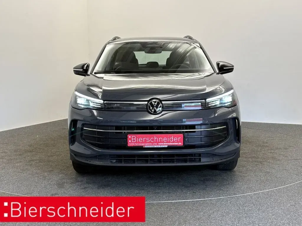 Gebraucht VW Tiguan Goal 150 PS (110 kW) 2025 Grau SUV