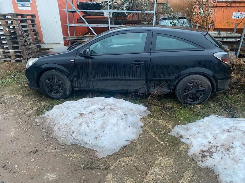 Gebraucht Opel Astra GTC 90 PS (66 kW) 2009 Schwarz Coupé