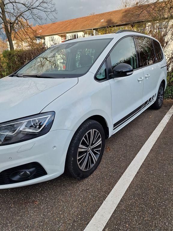 Gebraucht Seat Alhambra 184 PS (135 kW) 2017 Weiß Van / Kleinbus