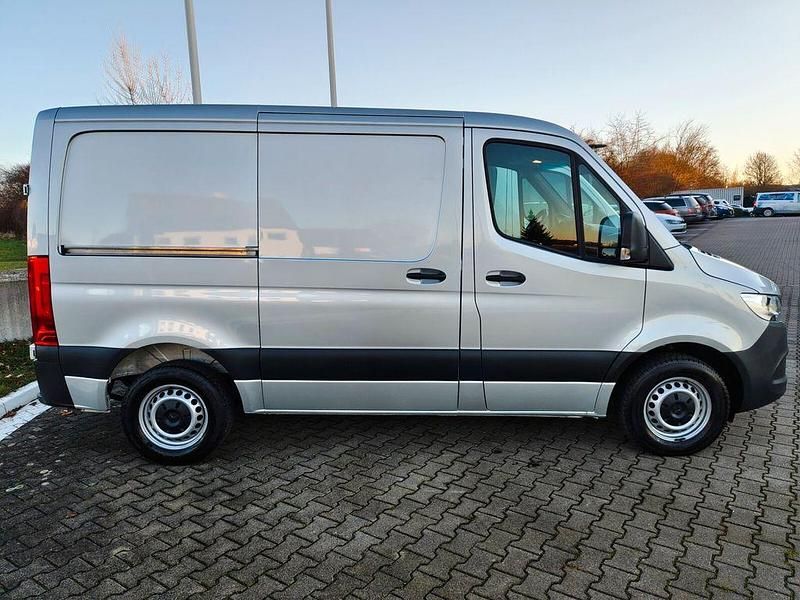 Gebraucht Mercedes Sprinter 143 PS (105 kW) 2021 Silber Van