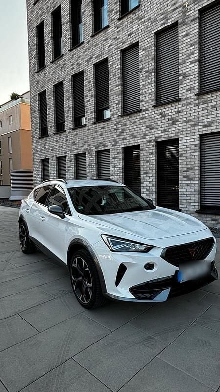 Weiß Gebraucht 2022 Cupra Formentor SUV | 24.800 € (Fairer Preis) - Bild 1/4