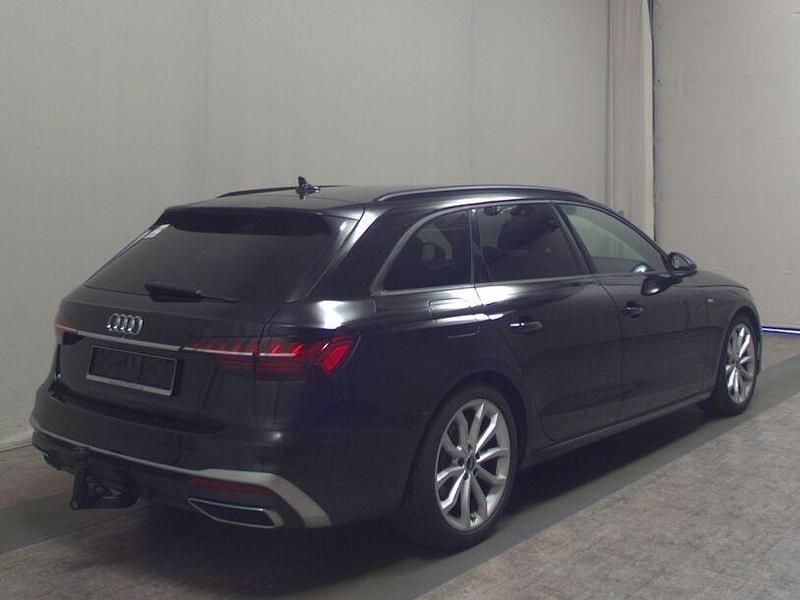 Gebraucht Audi A4 S-Line 150 PS (110 kW) 2022 Schwarz Kombi