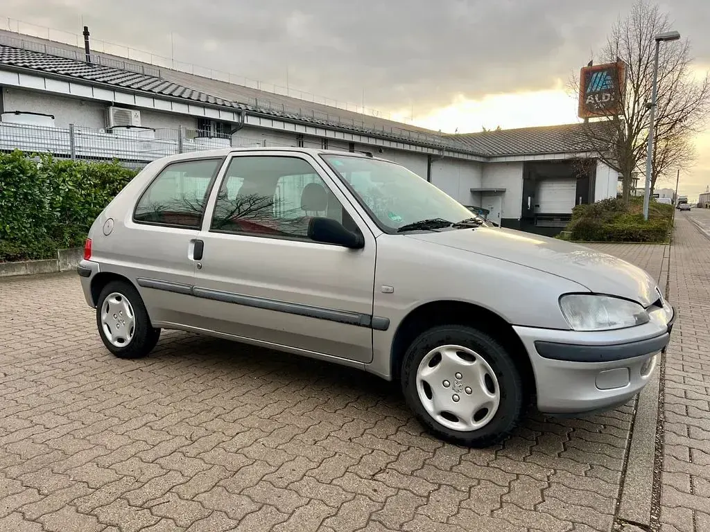 Gebraucht Peugeot 106 Filou 60 PS (44 kW) 2001 Silber Kleinwagen