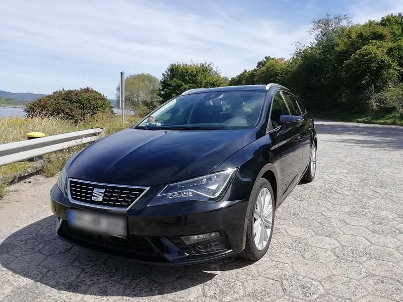 Schwarz Gebraucht 2017 Seat Leon FR Kombi | 10.900 € (Superpreis) - Bild 1/4