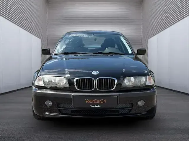 Gebraucht BMW 316 105 PS (77 kW) 2001 Schwarz Limousine