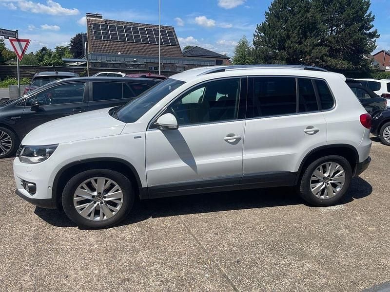 Gebraucht VW Tiguan Life 140 PS (102 kW) 2014 Weiß SUV
