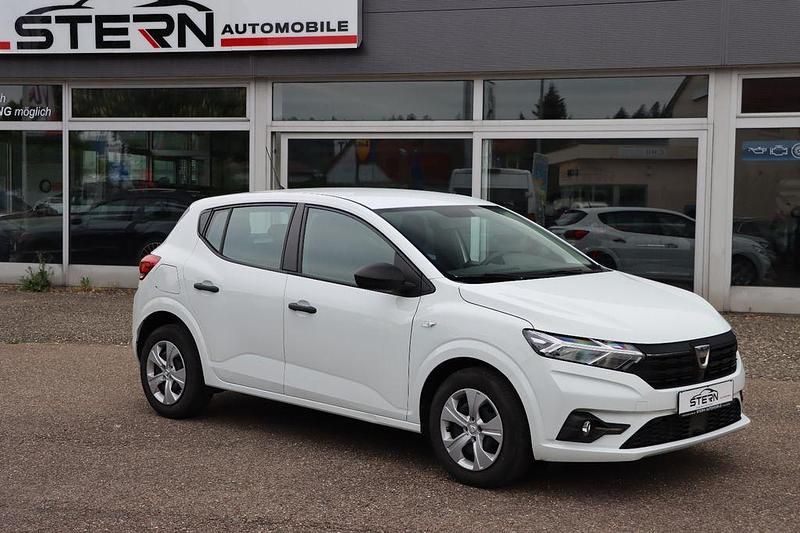 Weiß Gebraucht 2021 Dacia Sandero Essentiel Kleinwagen | 8.990 € (Guter Preis) - Bild 1/4