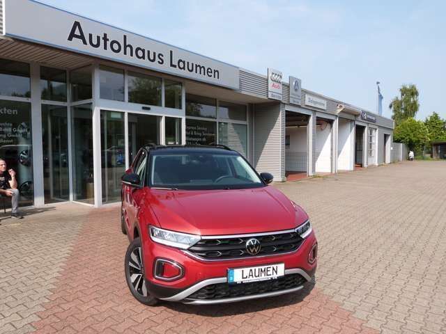 Kings red metallic / schwarz Gebraucht 2023 VW T-Roc Move SUV | 29.990 € (Guter Preis) - Bild 1/4