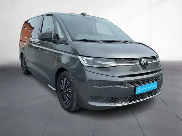 Gebraucht VW Multivan Life 177 PS (130 kW) 2026 Grau Van / Kleinbus