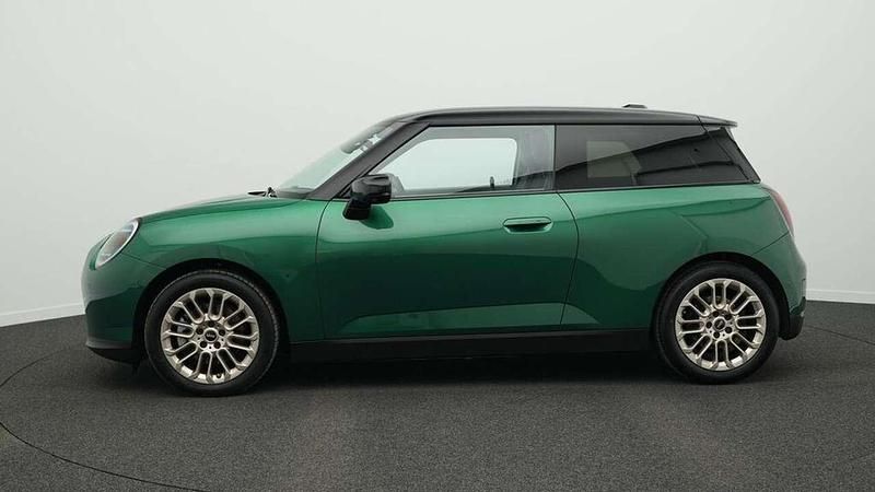 Gebraucht Mini Cooper Favoured 135 kW (184 PS) 2024 Grün Kleinwagen