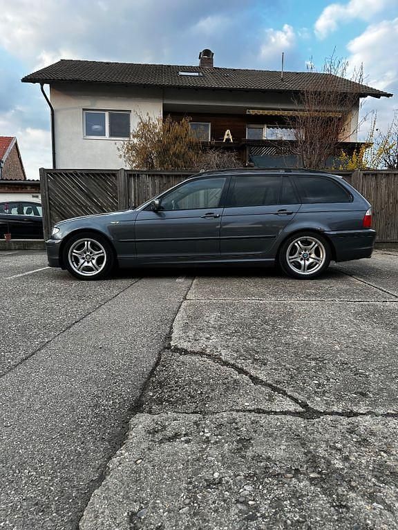 Gebraucht BMW 320 M Sport 170 PS (125 kW) 2002 Grau Kombi