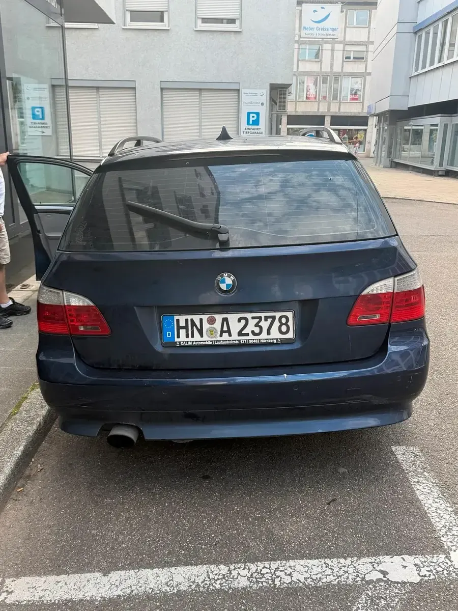Gebraucht BMW 520 177 PS (130 kW) 2008 Blau Kombi