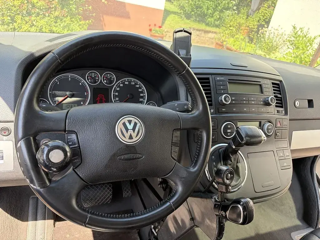 Gebraucht VW Multivan Highline 174 PS (127 kW) 2008 Grau Van / Kleinbus