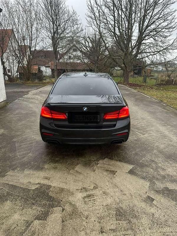 Gebraucht BMW M550 549 PS (403 kW) 2017 Grau Limousine