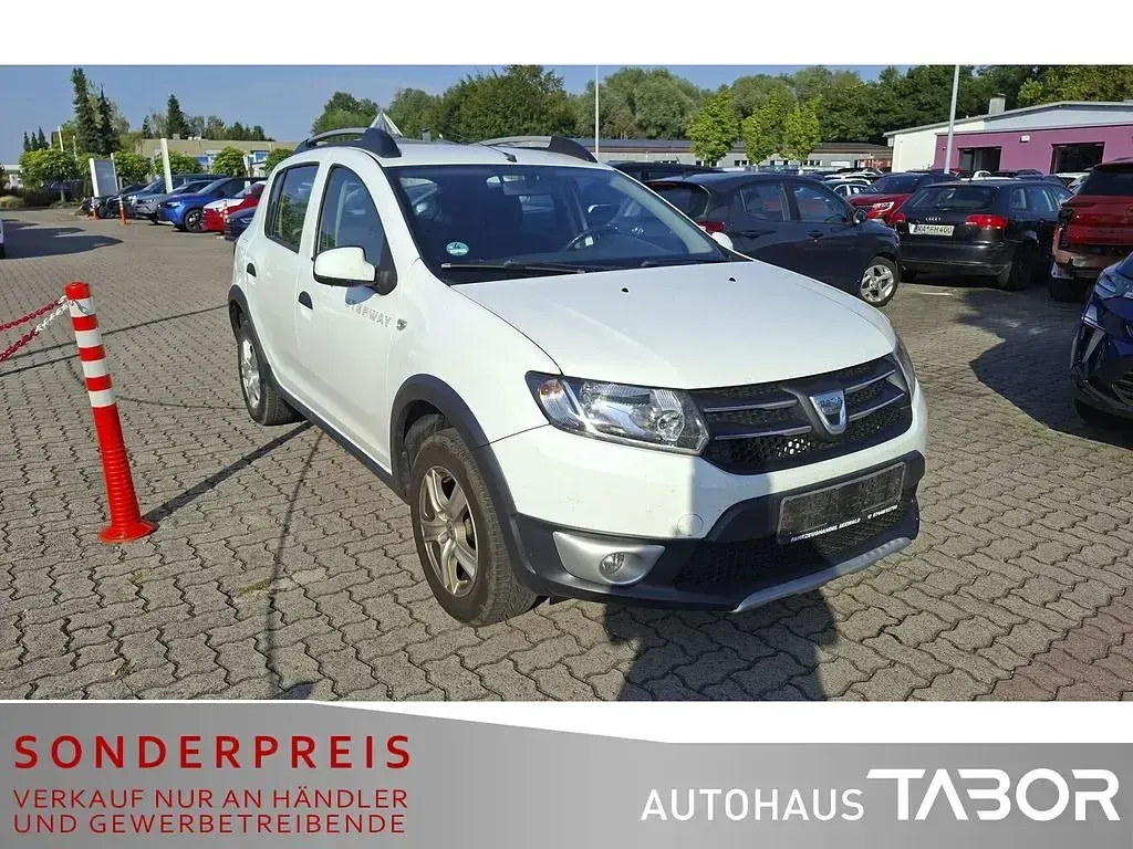 Gebraucht Dacia Sandero Prestige 90 PS (66 kW) 2015 Unbekannt Limousine