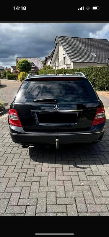 Gebraucht Mercedes C250 204 PS (150 kW) 2009 Schwarz Kombi