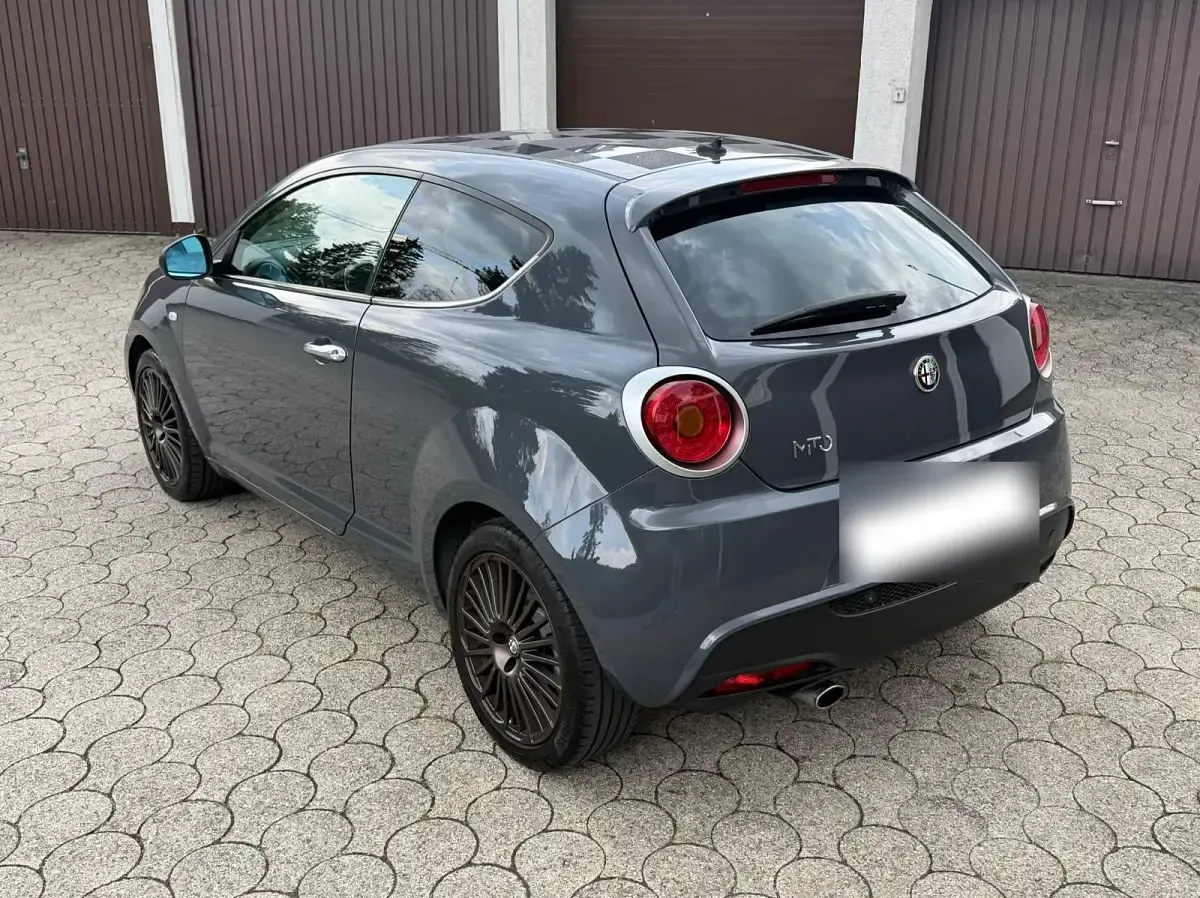 Gebraucht Alfa Romeo MiTo 105 PS (77 kW) 2016 Grau Kleinwagen