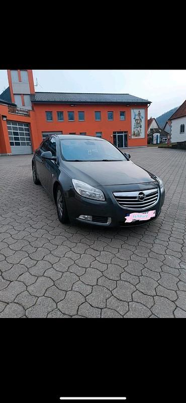 Grau Gebraucht 2009 Opel Insignia Kombi | 4.000 € (Guter Preis) - Bild 1/4