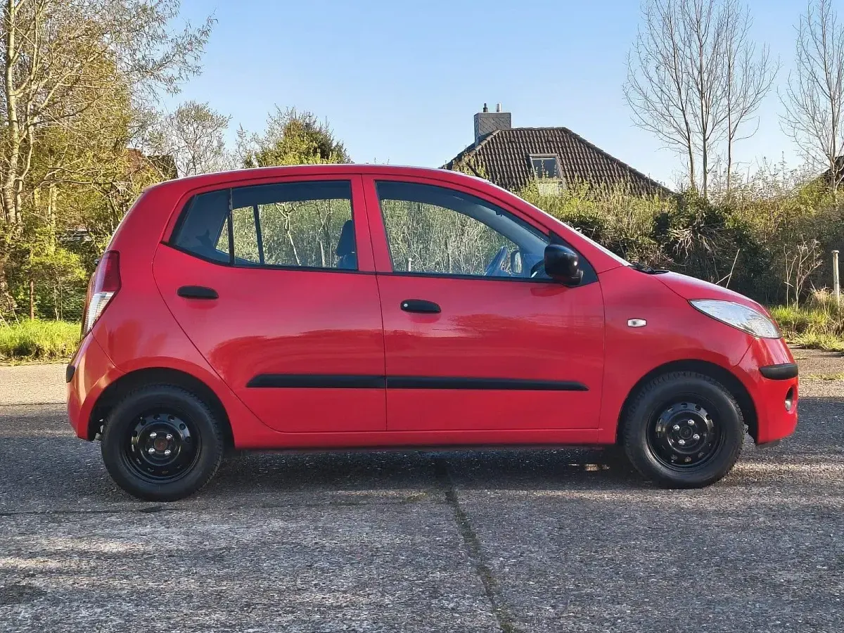 Gebraucht Hyundai i10 Edition+ 67 PS (49 kW) 2010 Rot Kleinwagen