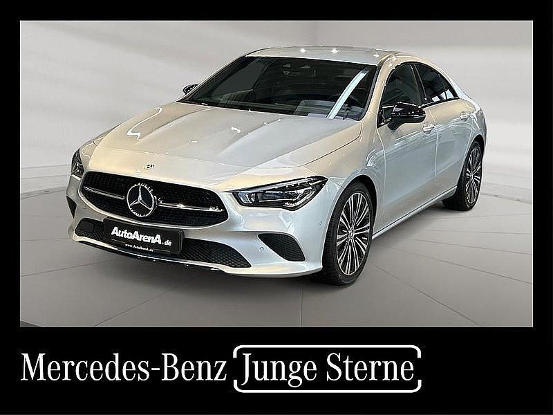Iridiumsilber metallic Gebraucht 2024 Mercedes CLA180 Progressive Limousine | 28.880 € (Superpreis) - Bild 1/4