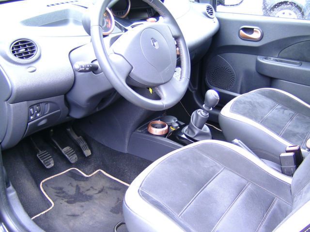 Gebraucht Renault Twingo 75 PS (55 kW) 2011 Schwarz metallic Kleinwagen