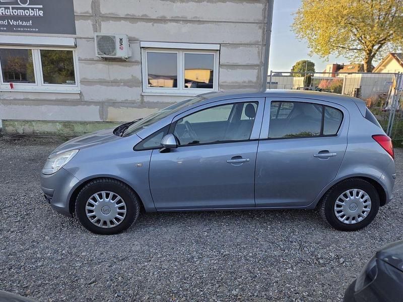 Gebraucht Opel Corsa Edition 80 PS (58 kW) 2009 Silber Kleinwagen