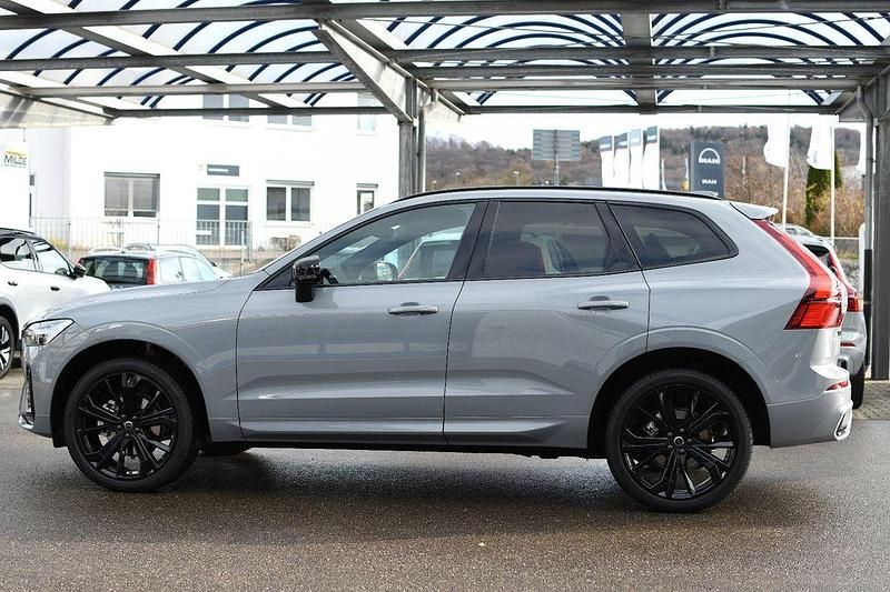 Neu Volvo XC60 250 PS (183 kW) 2025 Vapour grey SUV