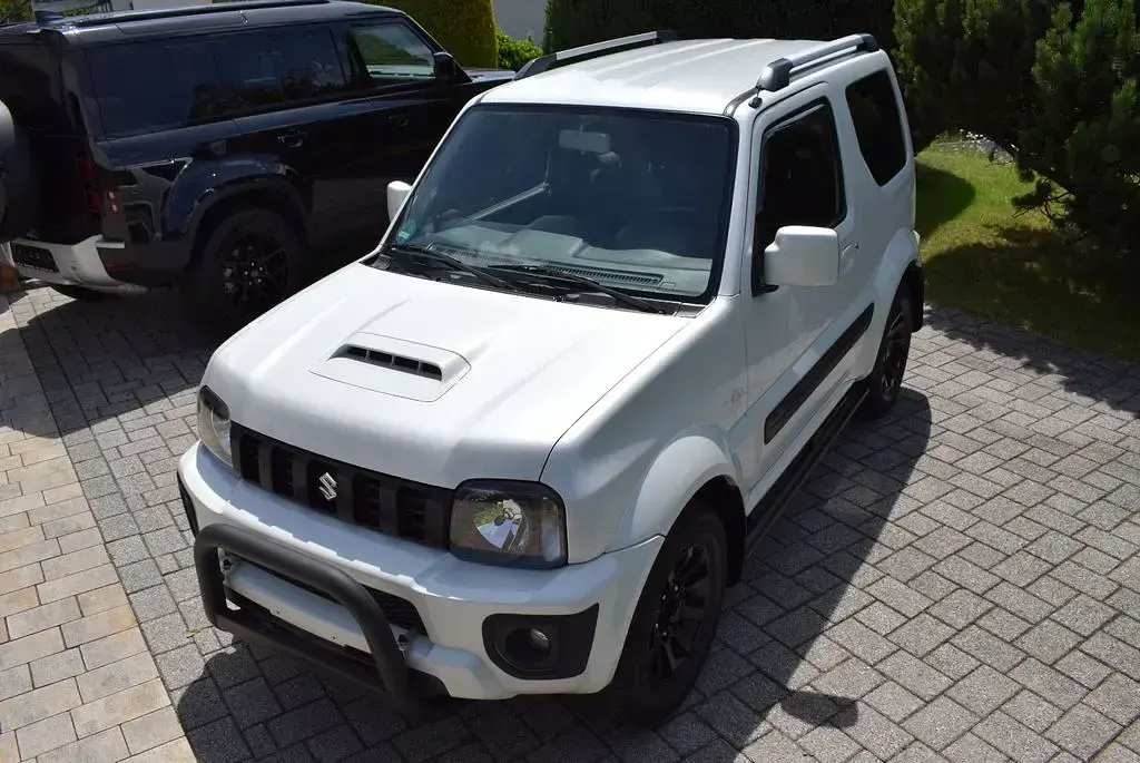 Gebraucht Suzuki Jimny Style 84 PS (61 kW) 2019 Pearl white SUV