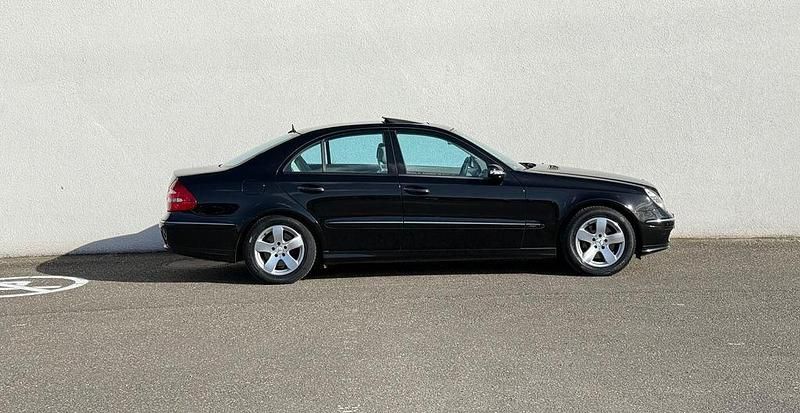 Gebraucht Mercedes E320 224 PS (164 kW) 2003 Schwarz Limousine