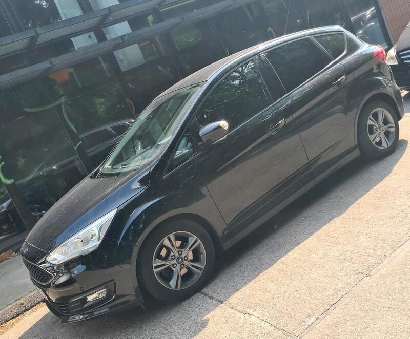 Schwarz Gebraucht 2016 Ford C-MAX Business Edition Van / Kleinbus | 6.500 € (Superpreis) - Bild 1/4