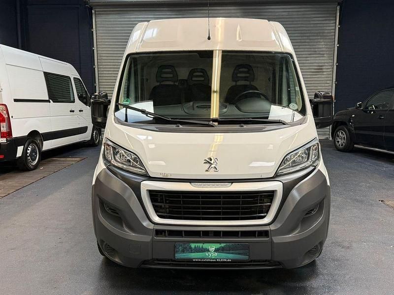 Gebraucht Peugeot Boxer 131 PS (96 kW) 2017 Weiß Van