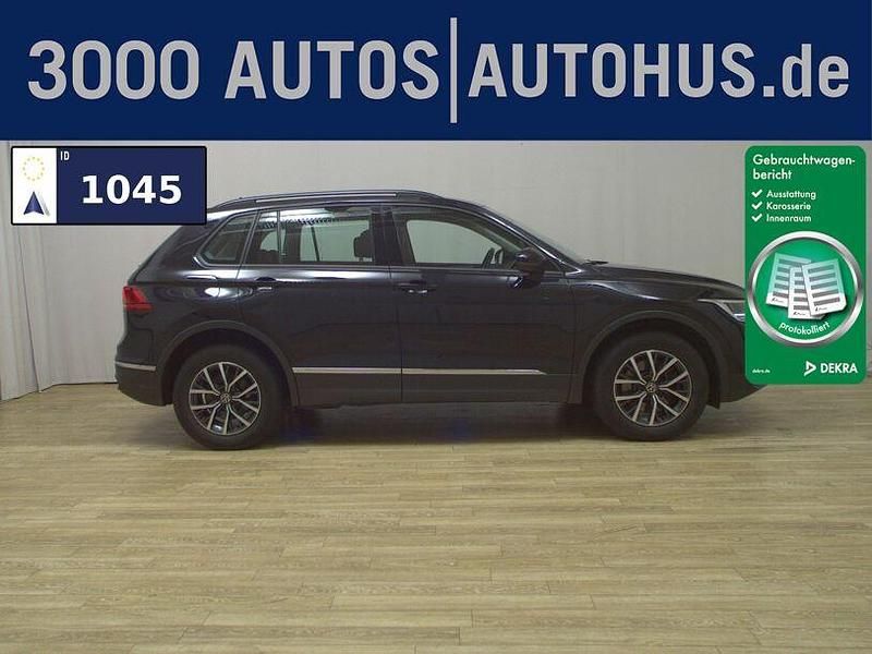 Schwarz Gebraucht 2022 VW Tiguan Life SUV | 17.680 € (Etwas zu teuer) - Bild 1/4