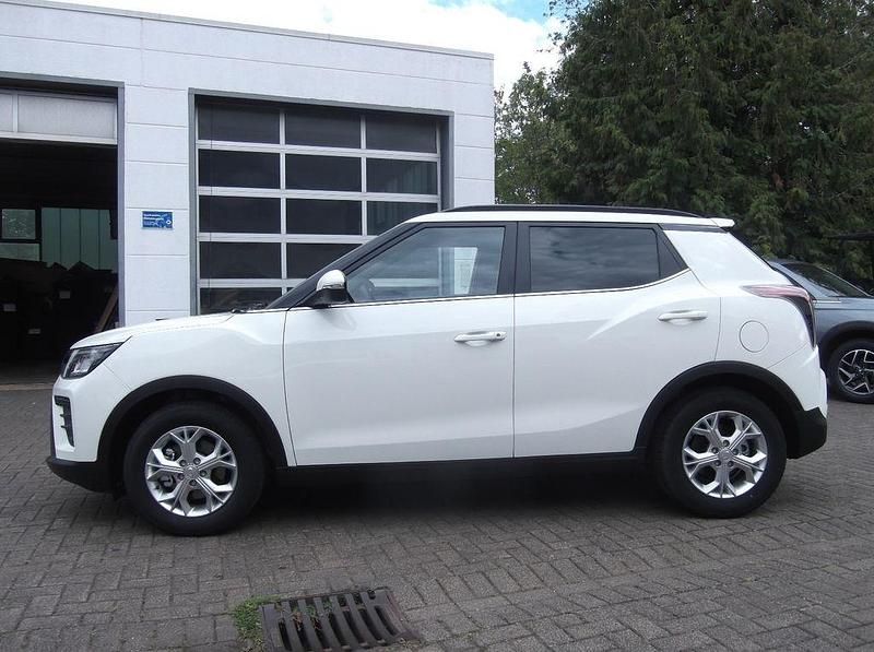 Neu SsangYong Tivoli 163 PS (119 kW) 2025 Weiß SUV