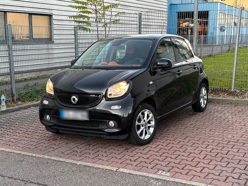 Schwarz Gebraucht 2015 Smart ForFour Passion Kleinwagen | 4.999 € (Fairer Preis) - Bild 1/4