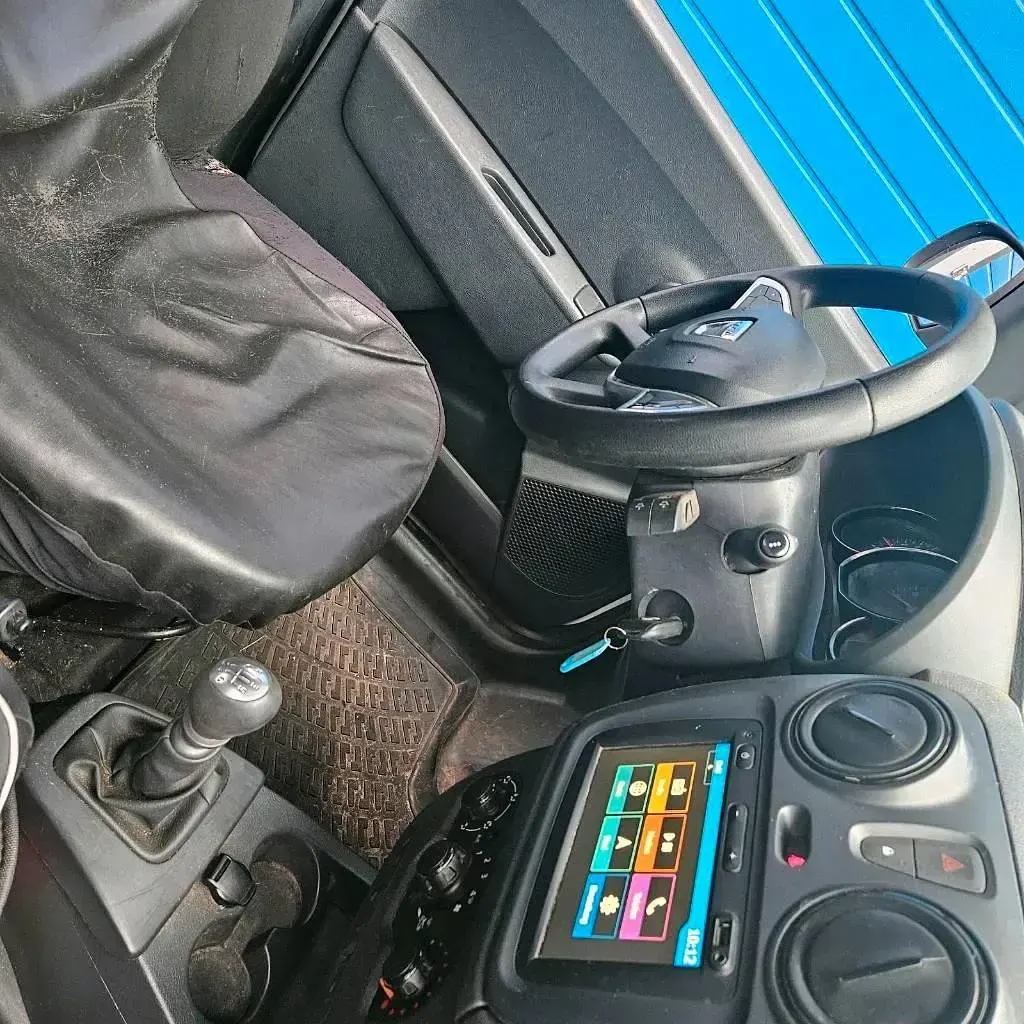 Gebraucht Dacia Dokker 102 PS (75 kW) 2021 Weiß Van / Kleinbus