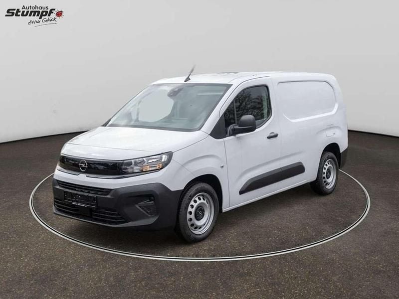 Kaolin weiß Gebraucht 2024 Opel Combo Van / Kleinbus | 23.990 € (Fairer Preis) - Bild 1/4