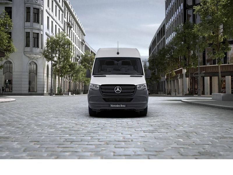 Gebraucht Mercedes Sprinter 170 PS (125 kW) 2023 Arktikweiß Van
