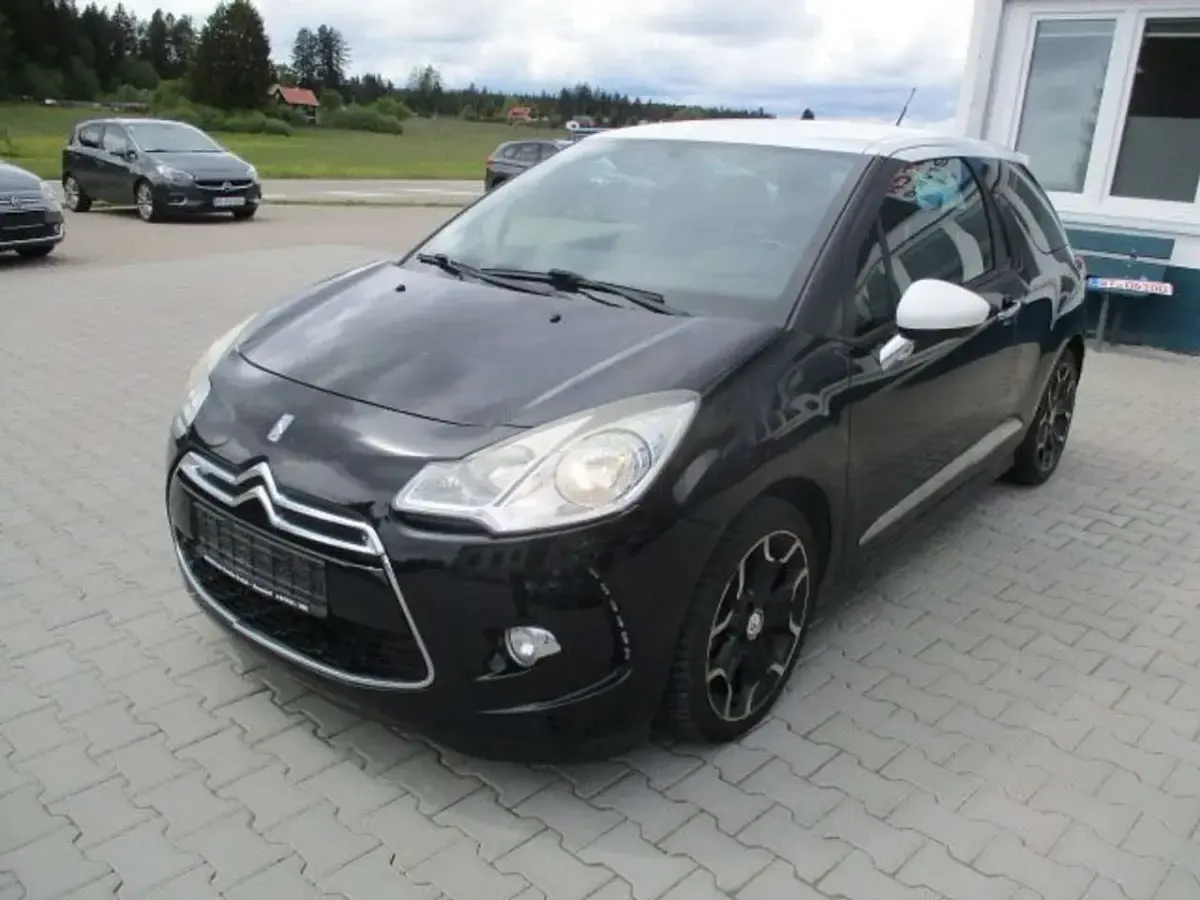 Gebraucht Citroën DS3 Sport Chic 156 PS (114 kW) 2014 Schwarz perle nera+weiss Kleinwagen