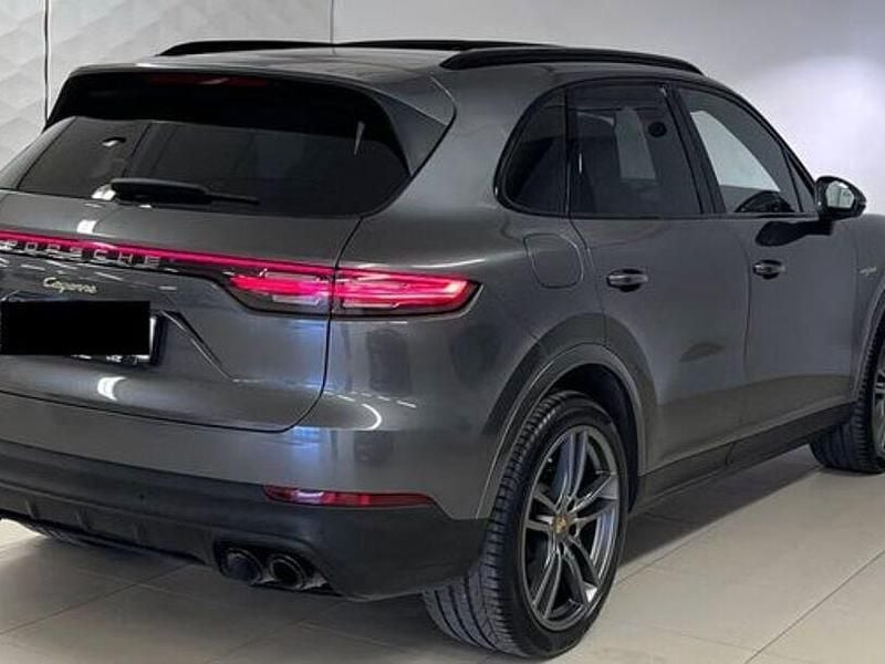 Gebraucht Porsche Cayenne 462 PS (339 kW) 2021 Quarzitgrau SUV
