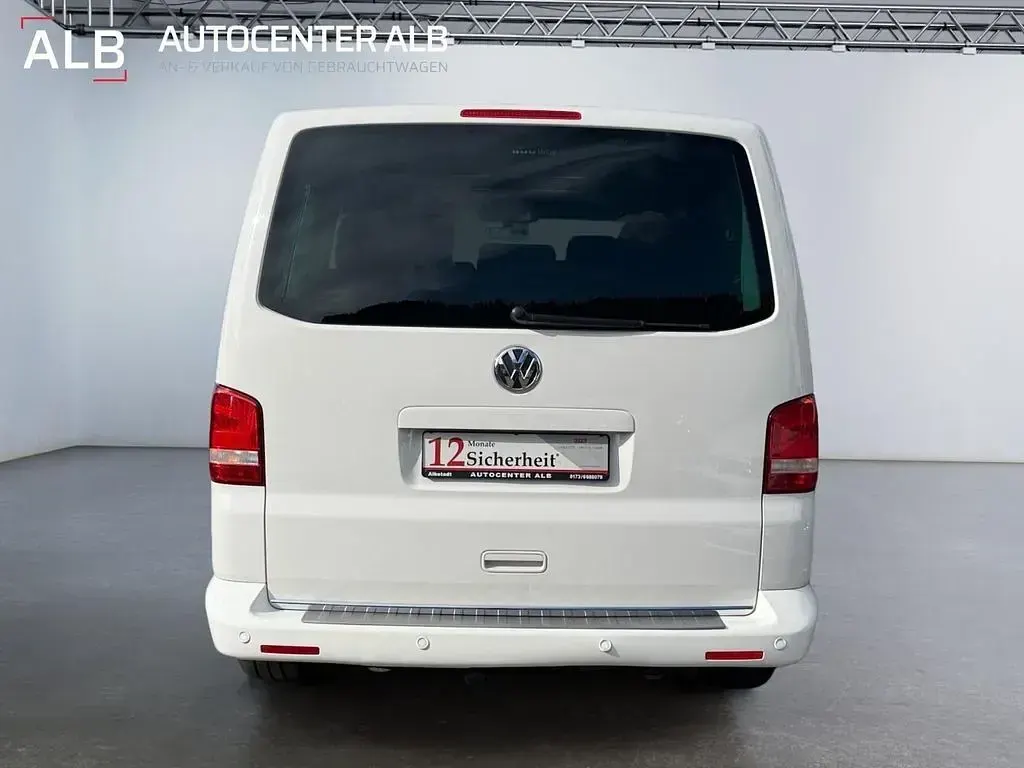 Gebraucht VW Multivan Team 179 PS (131 kW) 2011 Weiß Van / Kleinbus