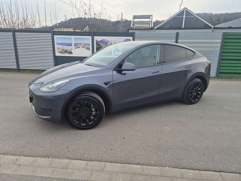 Gebraucht Tesla Model Y RWD 255 kW (347 PS) 2023 Grau SUV