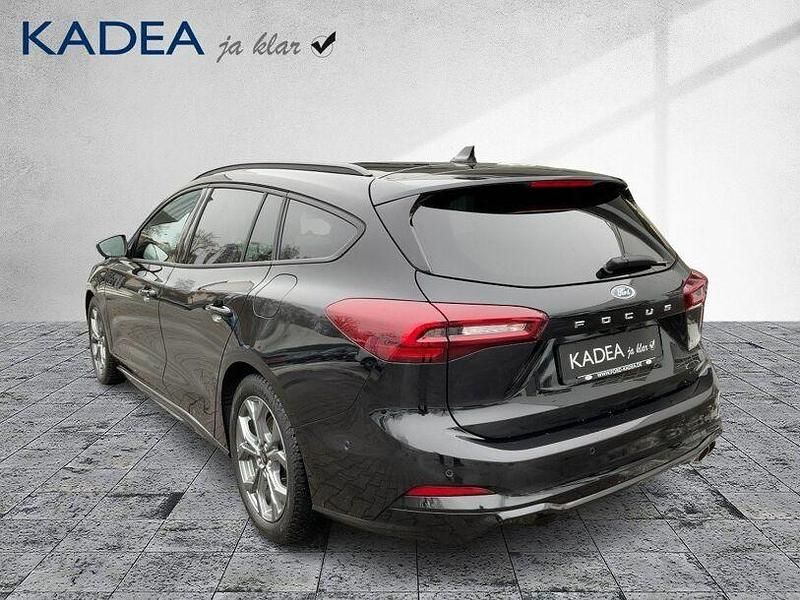 Gebraucht Ford Focus ST-Line X 116 PS (85 kW) 2024 Schwarz Kombi