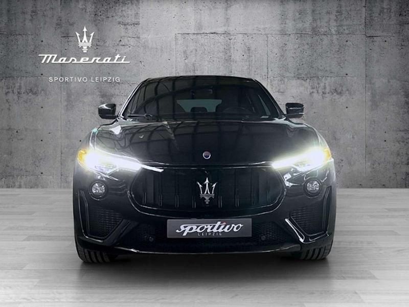 Schwarz Gebraucht 2021 Maserati Levante SUV | 93.111 € (Teuer) - Bild 1/4
