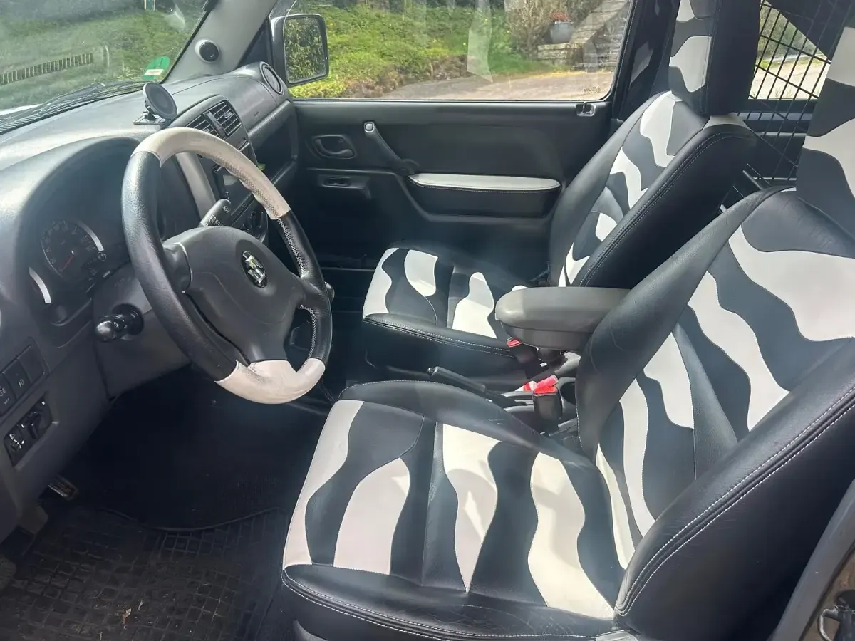 Gebraucht Suzuki Jimny 85 PS (62 kW) 2007 Andere farben SUV