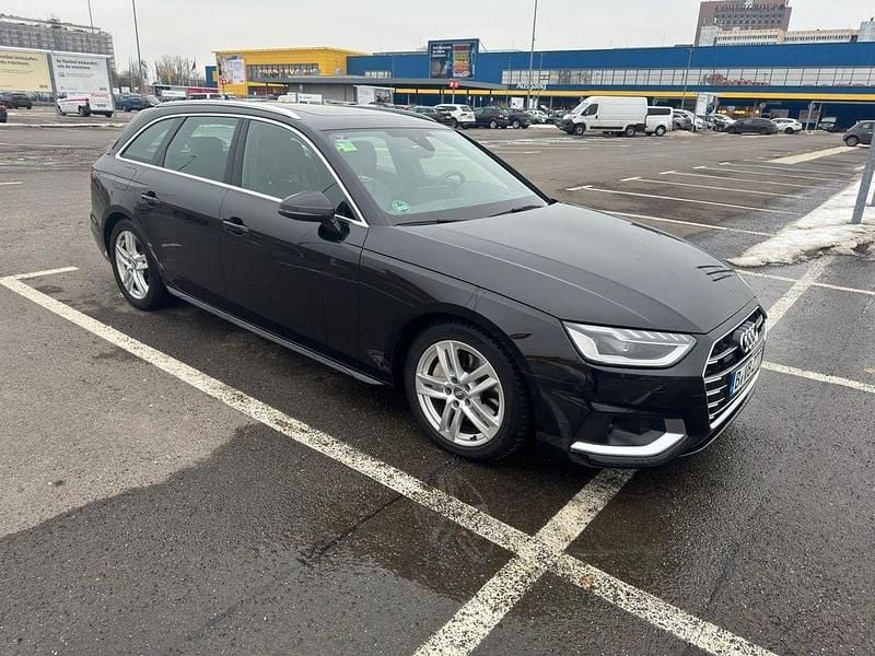 Gebraucht Audi A4 Advanced 190 PS (139 kW) 2020 Schwarz Kombi