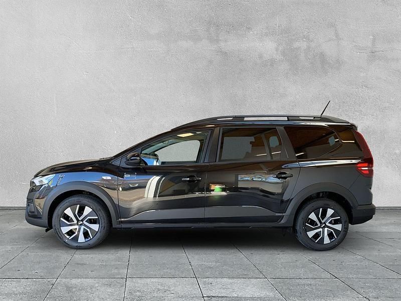 Neu Dacia Jogger Expression 101 PS (74 kW) 2025 Schwarz Van / Kleinbus