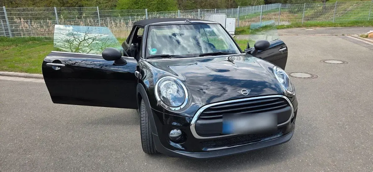 Occasion Mini ONE 102 PK (75 kW) 2019 Zwart Hatchback