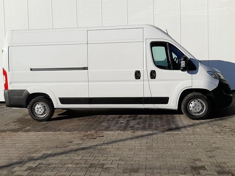 Gebraucht Opel Movano 140 PS (102 kW) 2023 Weiß Van
